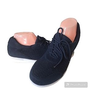 Beacon stretch n form women's 10W lace up comfy micro suede sneaker